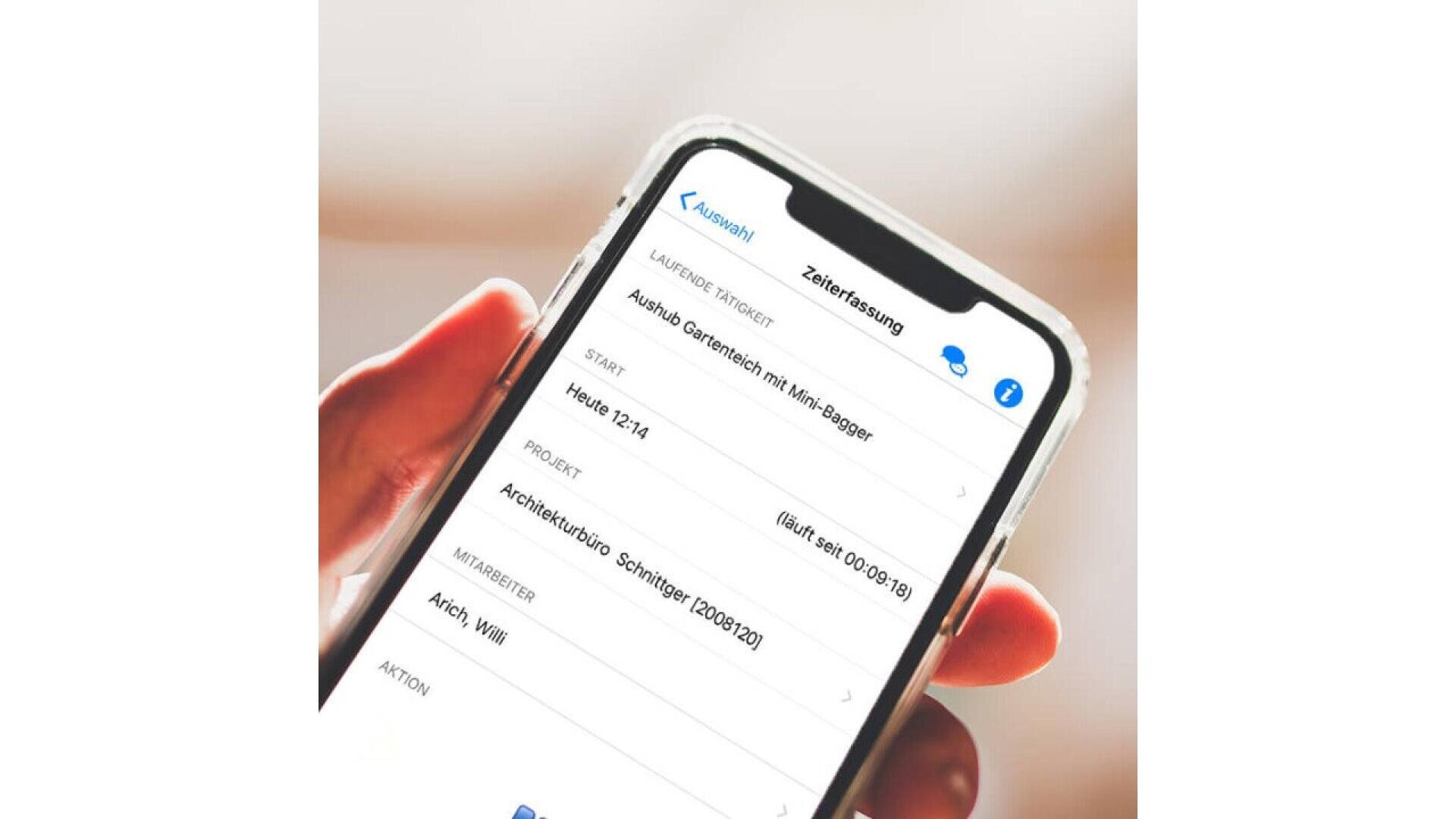A hand holding a smartphone displaying a German-language time tracking app, showing project details, employee name, start time, and project status on the screen.